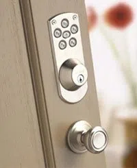 State Locksmith Services Dallas, TX 214-530-0311 - comm-01